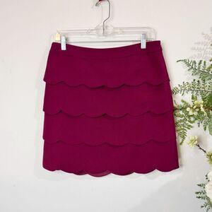 Loft scalloped tiered mini skirt magenta | size 6